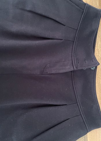 Siyah Pilili Midi Kadın Etek yandan cep detaylı - Görsel 2