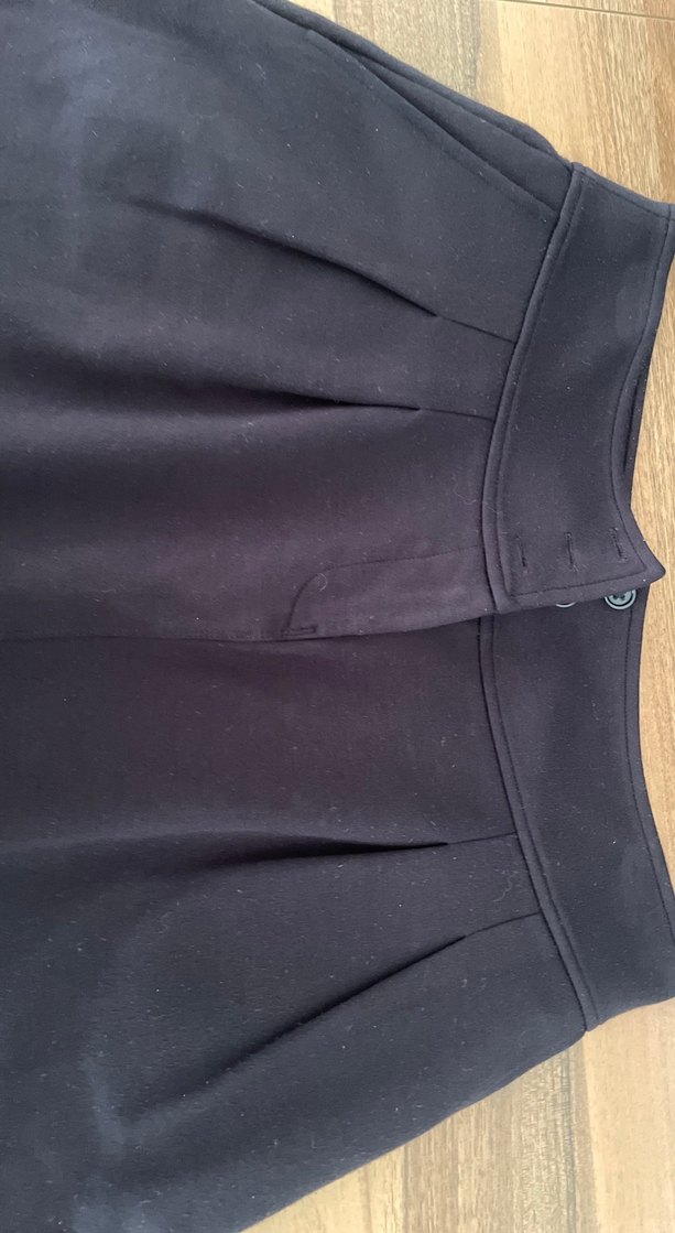 Siyah Pilili Midi Kadın Etek yandan cep detaylı - Görsel 2