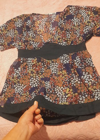l Beden Desenli, Kısa Kollu, Bel Detaylı salaş Bluzu
