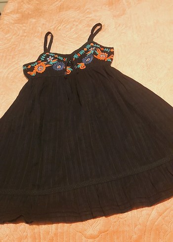 Nakışlı, Fırfırlı, Askılı  mini elbise - Görsel 2