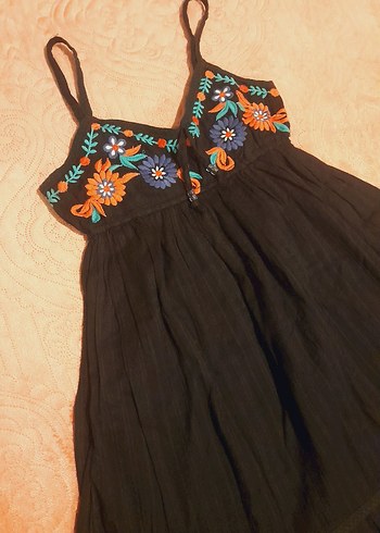 Nakışlı, Fırfırlı, Askılı  mini elbise - Görsel 4