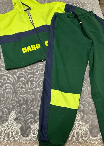 Renkli Kapüşonlu Kadın Eşofman Takımı - Görsel 3