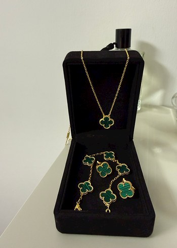 Altın Renkli Zincir Detaylı Kadın Takı Seti - Görsel 2