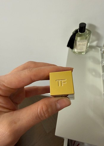 Parlak Pembe Ruj - Görsel 3