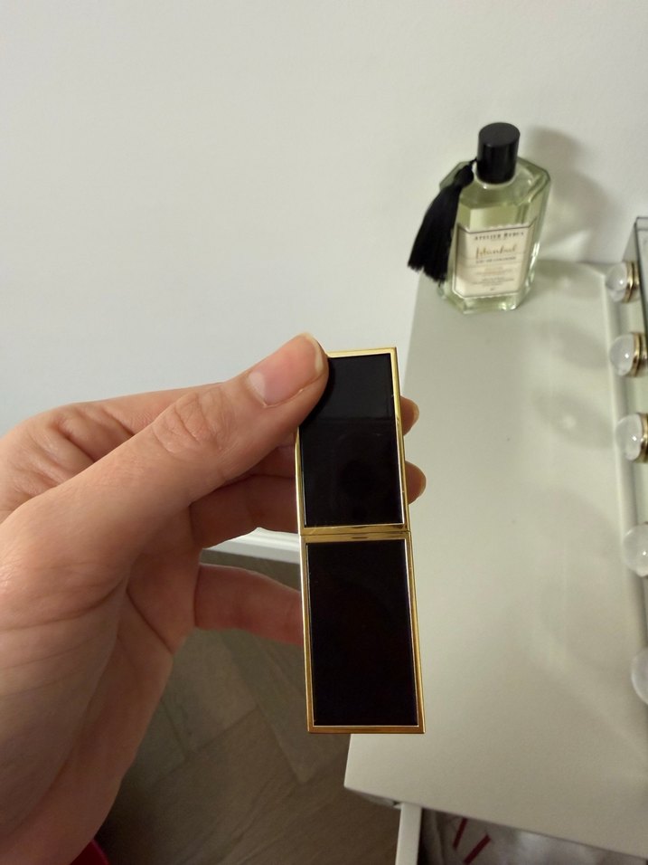 Parlak Pembe Ruj - Görsel 2