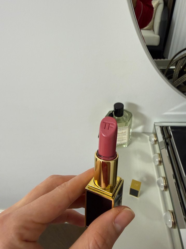 Parlak Pembe Ruj - Görsel 5