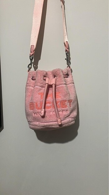 Beden Marc jacobs orjinal 2 kere kullanıldı