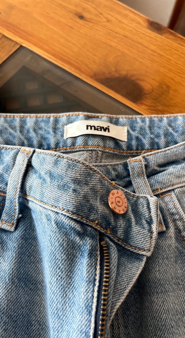 Kadın Mavi Yırtık Detaylı Bol Kesim Jean 28/25 - Görsel 2