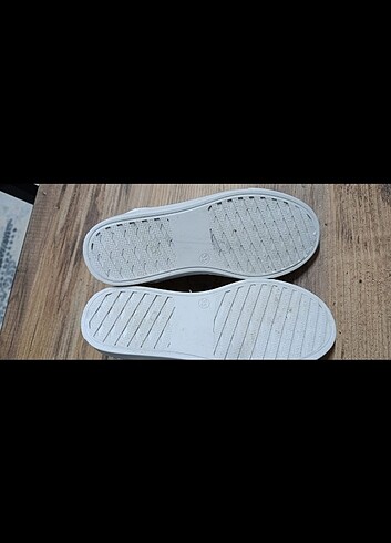 LC Waikiki 35 numara Spor ayakkabı