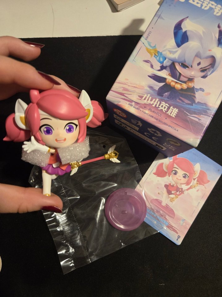 star guardian lux popmart figur - Görsel 2