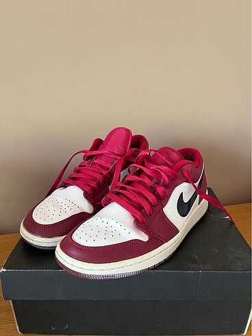 Nike Air Jordan Low