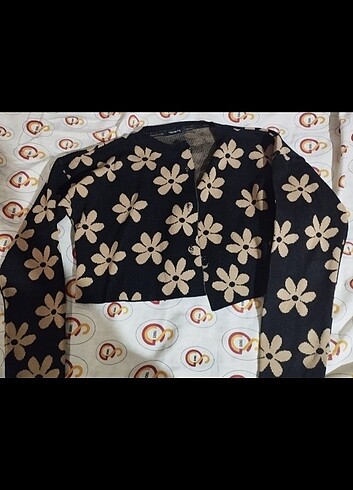 Trendyol & Milla Çiçekli Crop Hırka