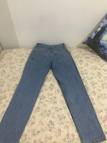 mom jean