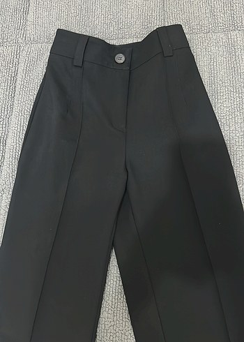 Kadın Siyah Pilili Kumaş Pantolon Dilvin - Görsel 5