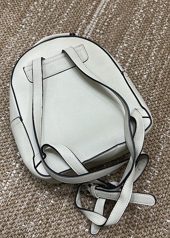 Beyaz Deri Fermuarlı Kadın Sırt Çantası - Görsel 2