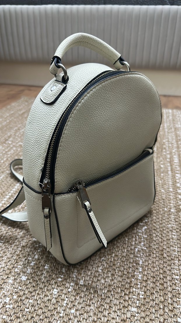 Beyaz Deri Fermuarlı Kadın Sırt Çantası - Görsel 3