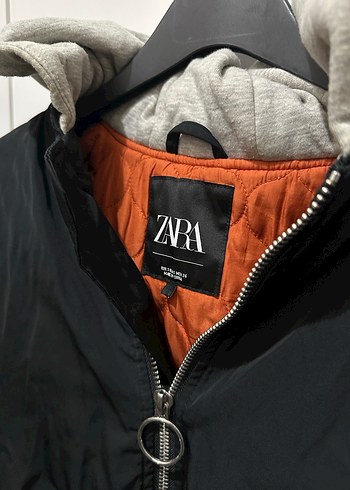 Siyah Kapüşonlu Fermuarlı Kadın Ceket - Görsel 2