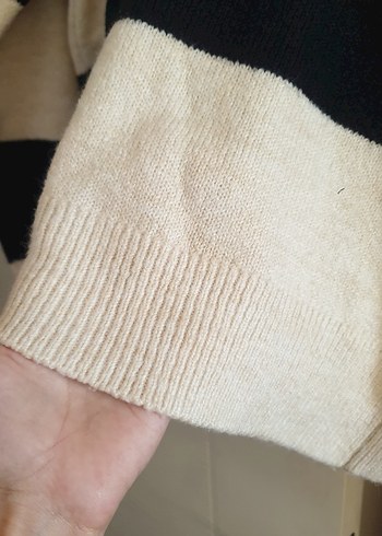 Gri Beyaz Çizgili Yünlü Kadın Triko - Görsel 3