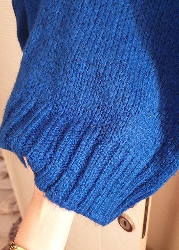 Kadın saks mavisi V Yakalı Örgü Kazak - Görsel 2