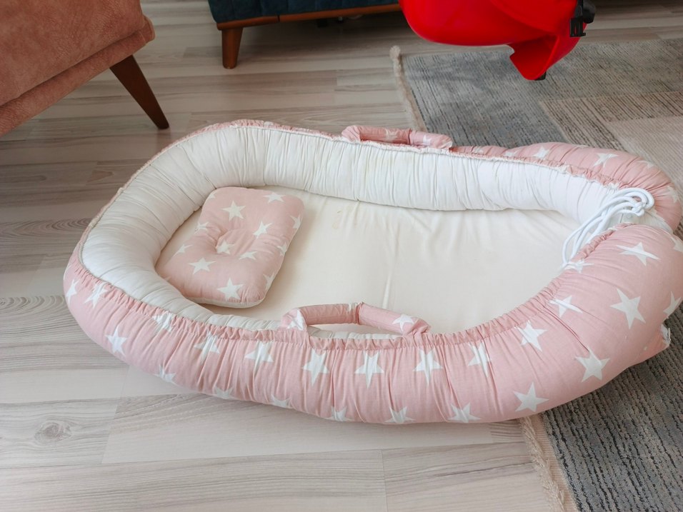 Pembe Yıldız Desenli Bebek Yatağı - Görsel 4