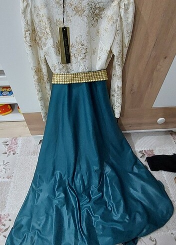 Ayşe Melek Tasarım Tesettür Abiye
