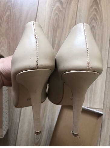 39 Beden ten rengi Renk Stiletto