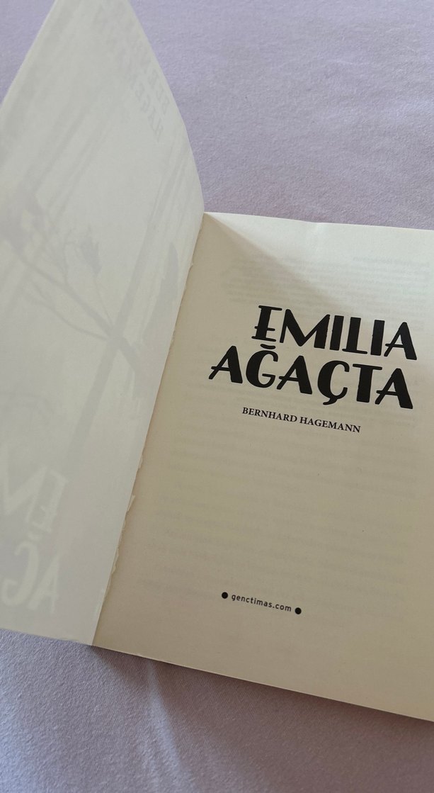 Emilia Ağaçta - Görsel 3