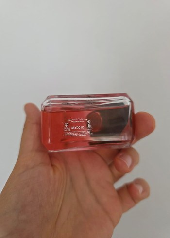  Beden Prada Paradoxe Kadın Parfümü 50 ml