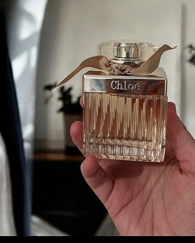 Chloe signature