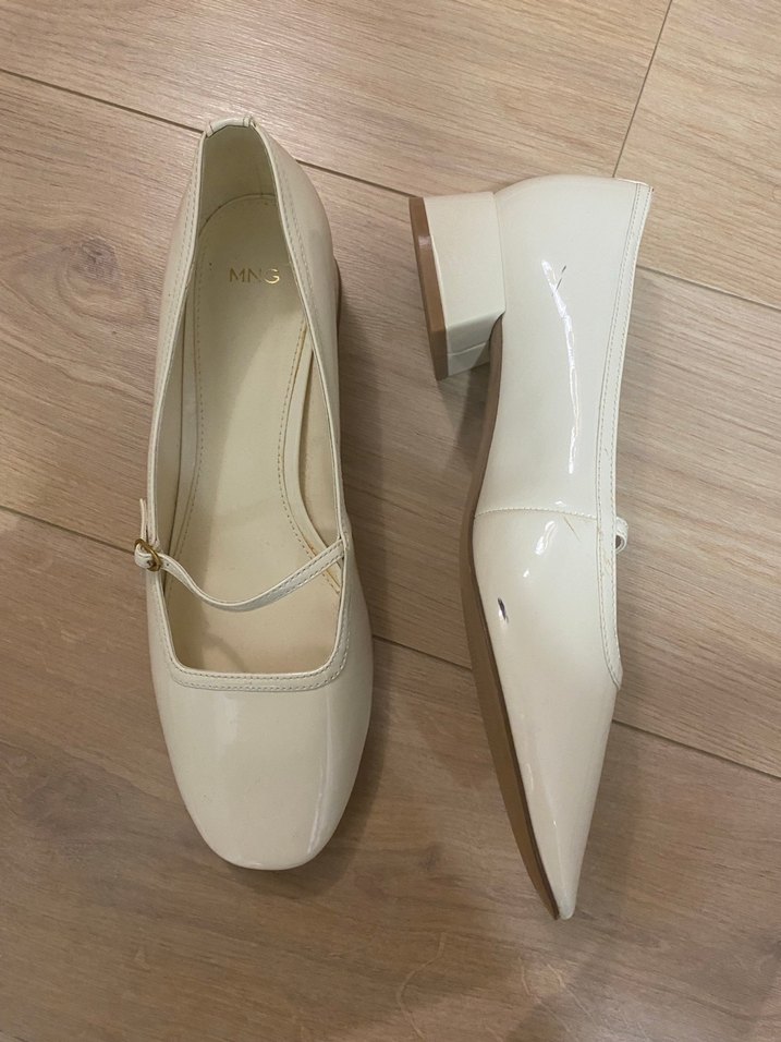 Beyaz Tokalı Kadın Topuklu ayakkabı - Görsel 3