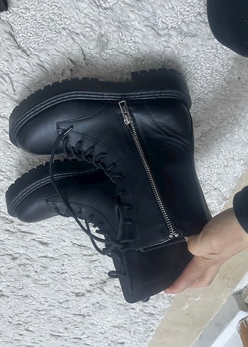 36 Beden siyah Renk Siyah Deri Dantelli Topuklu Goth Bot