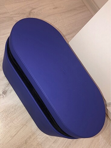 DYSON