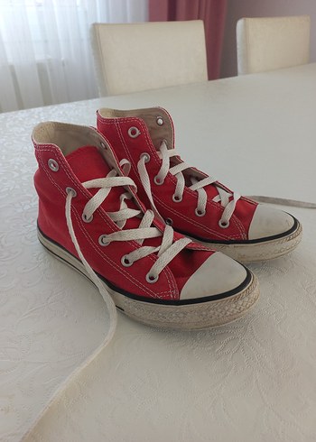 33 Beden Converse Kırmızı Elastik Bağcıklı Kız Çocuk Spor Ayakkabı