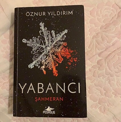 Yabancı Şahmeran Öznur Yıldırım Kitap