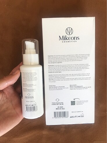 Michael Kors Collagen ve hyaluronic asıd içeren
