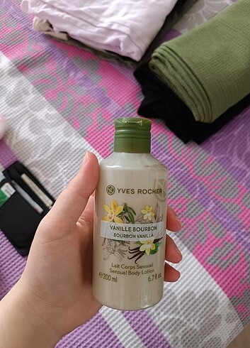 Yves Rocher vücut sütü 