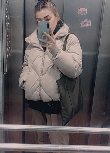 Bershka bej mont 