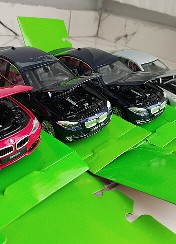  Beden Renk Oyuncak arabalar Diecast modeller koleksiyon