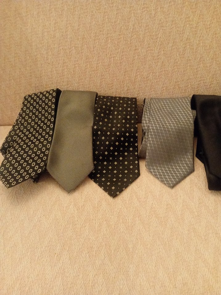 Erkek Koyu Renkli Çizgili Kravat Seti toplam 8 adet fiyatıdır - Görsel 2