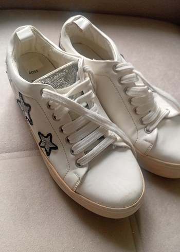 Gri Yıldız Detaylı Beyaz Kadın Spor Ayakkabı - Görsel 4