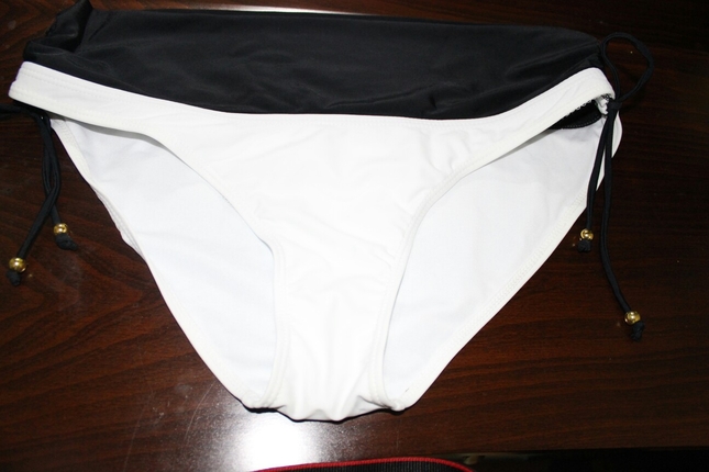 Çok tatlış bikini. hiç kullanılmadi büyük geldi XL beden