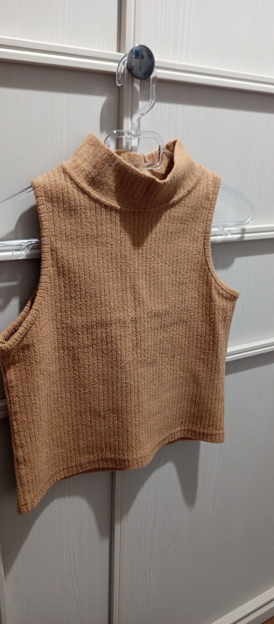 Bej Kolsuz Boğazlı Örgü Triko crop - Görsel 2