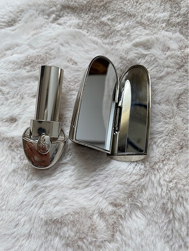 Guerlain Guerlain rauge g ayna kaplı B21 ruj