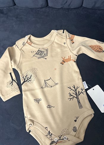 Bej Baskılı Uzun Kollu Bebek Body - Görsel 4
