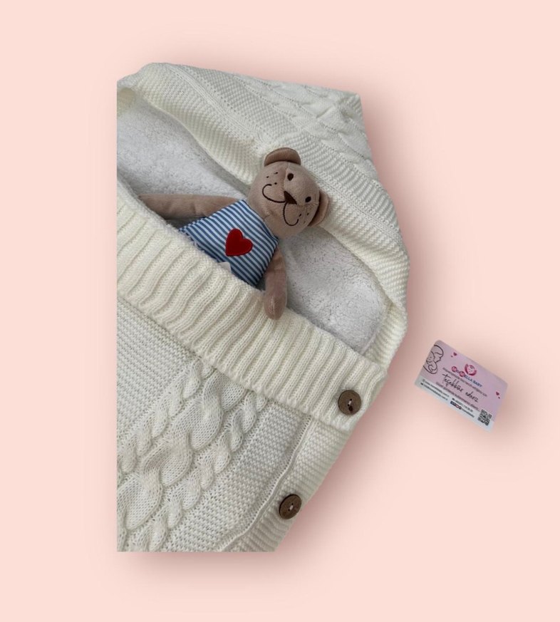 Beyaz Örgü Bebek Kundak - Görsel 2