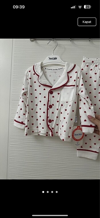 Kız bebek kalpli pijama takım