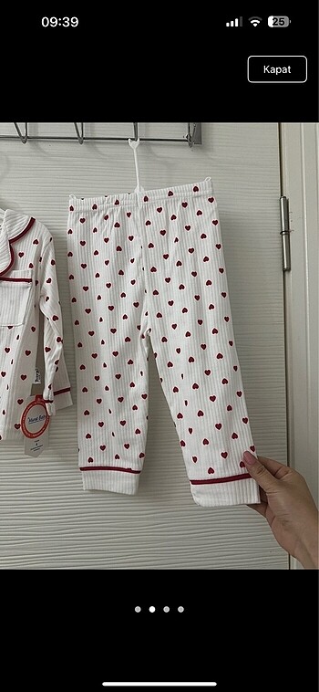 Diğer Kız bebek kalpli pijama takım