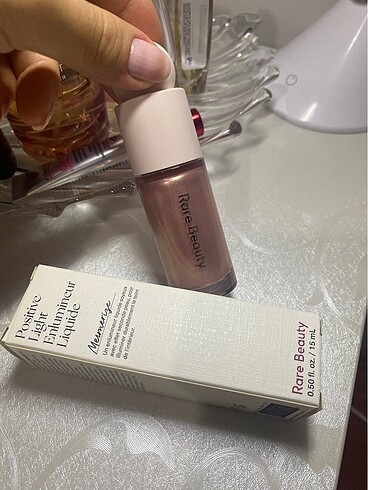 Rare beauty highlighter