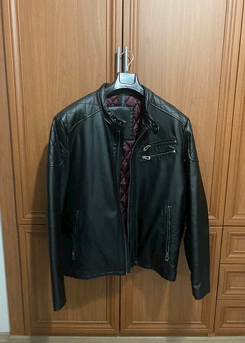 LC Waikiki Siyah Deri Ceket