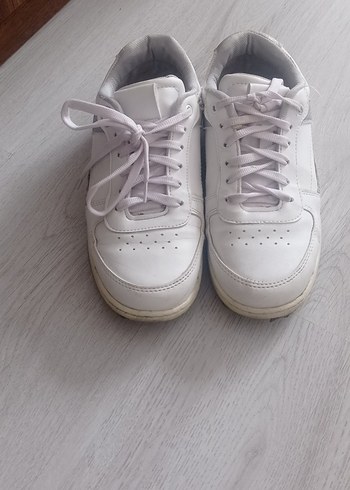 Beyaz Kadın Spor Ayakkabı